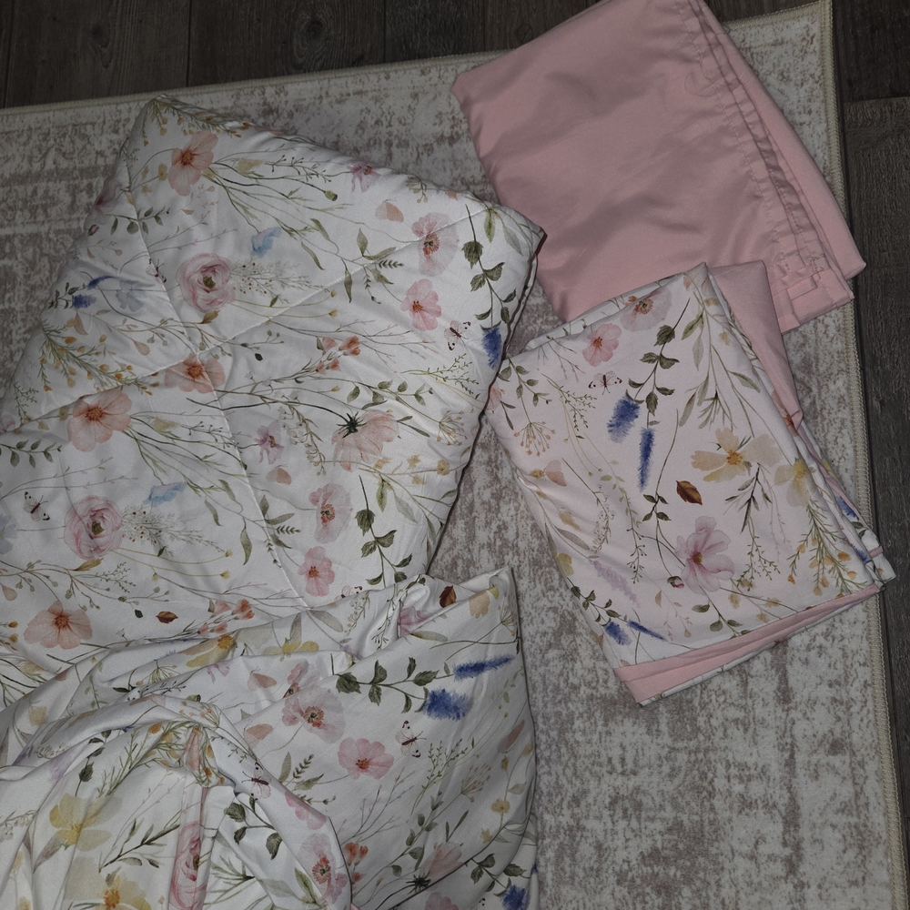 TODDLER Floral Bedding Set with Pink Accents